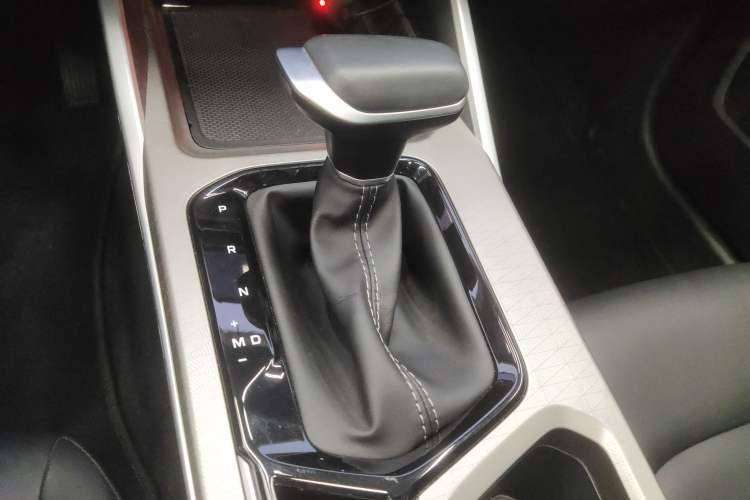 Used Geely Auto Emgrand 2025 4th Generation 1.5L CVT Luxury Version
