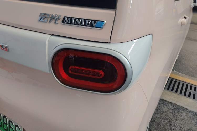 Used Wuling Hongguang MINIEV 2024 3rd Generation 215km Youth Edition