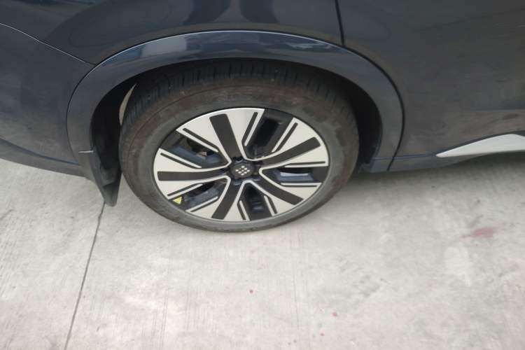 Used Landian E5 PLUS 2025 165 km Long-Range Version PLUS 7-Seater