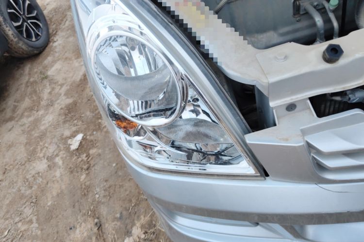 Used Wuling Rongguang S 2021 1.2L Base Model 5-Seater LSI Right Front Headlight