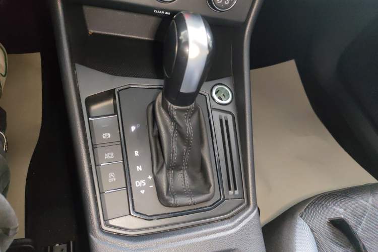 Used Volkswagen Lavida 2023 Revised 1.5L Automatic DeYi Edition Gear Lever