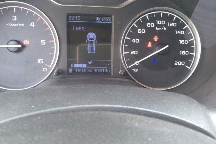 Used Dongfeng Ruichi 6 2020 2.3T Manual Two-Wheel Drive Diesel Standard Version China VI Emission Standard with Long Cargo Bed M9T Odometer Close Up