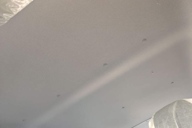 Used Wuling Yangguang 2024 300KM Comfort Version Passenger Van 75kW