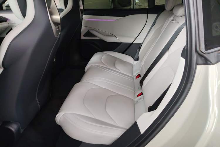 Used Xiaomi Auto SU7 2024 Rear-Drive Ultra-Long Range Advanced Pro-Level Intelligent Driving Version
