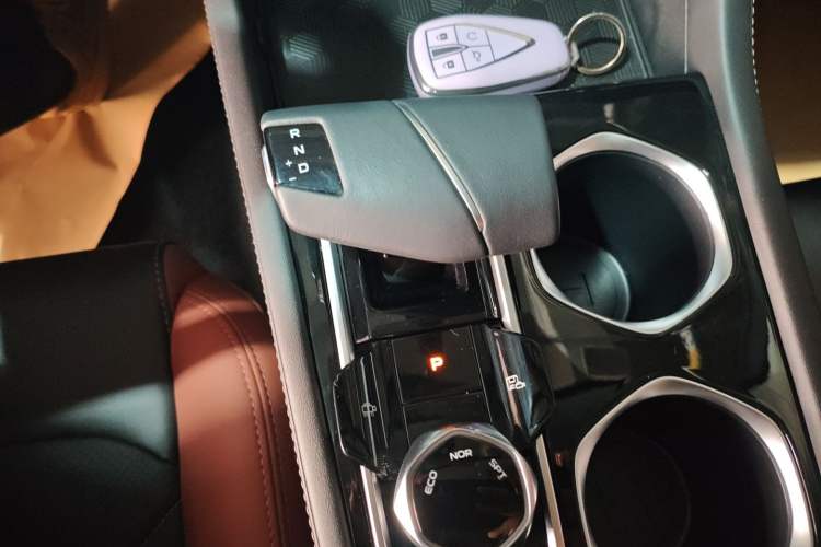 Used CHANGAN Eado 2023 Changan Edition PLUS Blue Whale NE 1.4T GDI DCT Prestige Version
