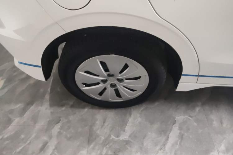 Used BYD e2 2021 Standard Model Right Rear Wheel Hub