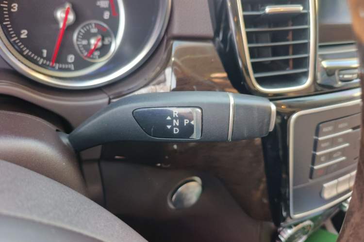 Used Mercedes-Benz GLS 2018 Refreshed GLS 400 4MATIC Dynamic Edition Gear Lever