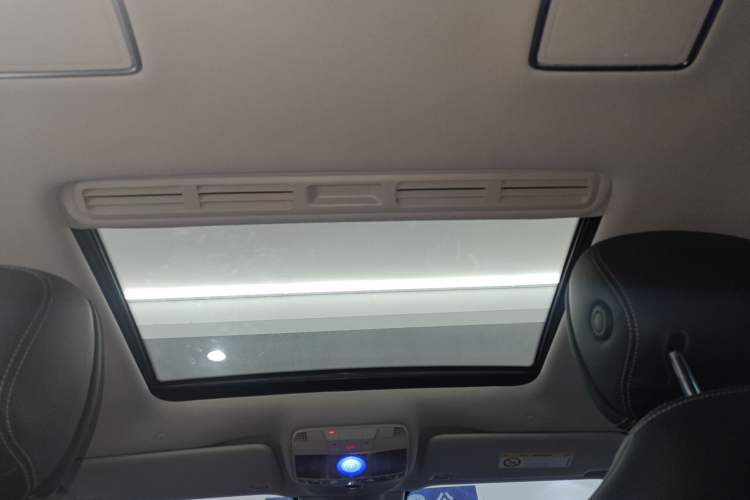 Used Mercedes-Benz E-Class 2016 E 200 L
