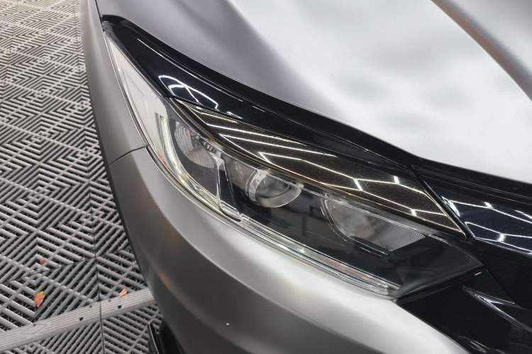 Used Honda Vezel 2019 1.5L CVT Pioneer Edition China V