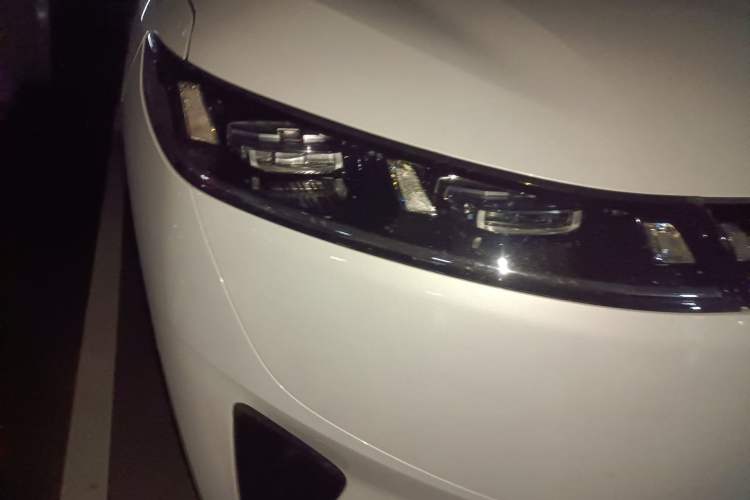 Used Dongfeng eπ eπ008 2025 210Max Smart Drive Version 5 Seats
