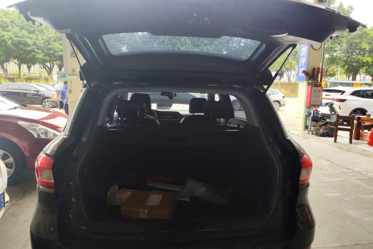 Used GAC Trumpchi GS4 2017 200T Manual Two-Wheel Drive Elite Edition
