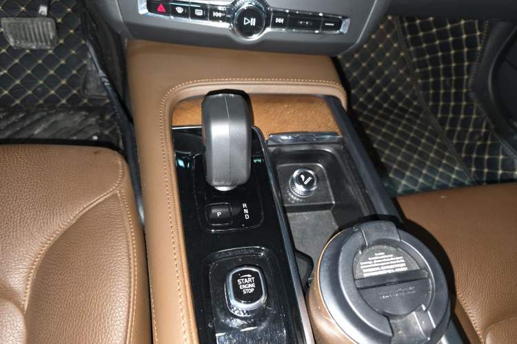 Used Volvo S90 2024 B5 Zhiyi Luxury Edition
