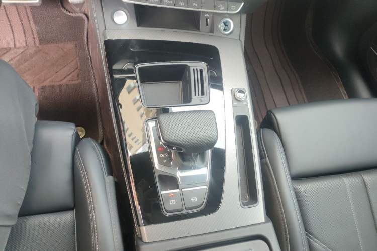 Used Audi Q5L 2024 45 TFSI Luxury Dynamic Model
