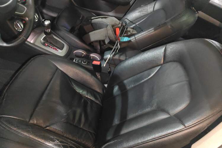 Used Audi Q3 2013 35 TFSI Ambition Edition Left Front Seat