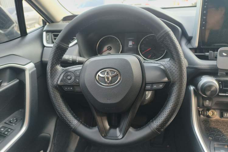 Used Toyota Wildlander 2022 2.0L CVT Two-Wheel Drive Leading Edition