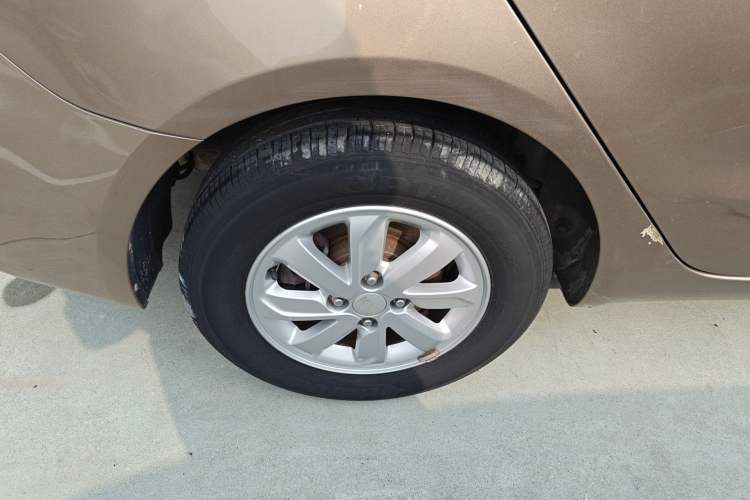 Used Kia K2 2015 Sedan 1.4L MT GLS
