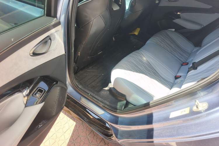 Used BYD Seal 2022 700 km Long-Range Rear-Wheel-Drive Version