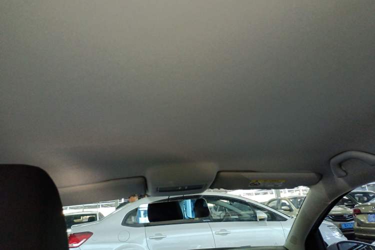 Used Volkswagen Polo 2016 1.4L Manual Fashion Model Headliner