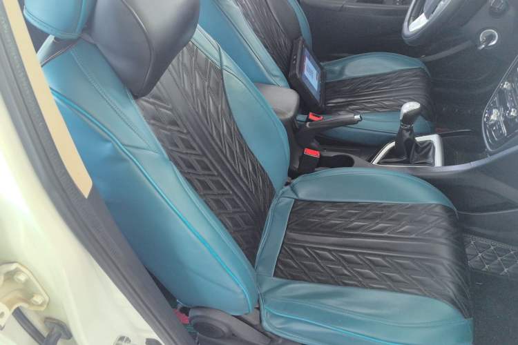 Used Changan Alsvin V7 2016 1.6L Manual LeShang Model China V Standard