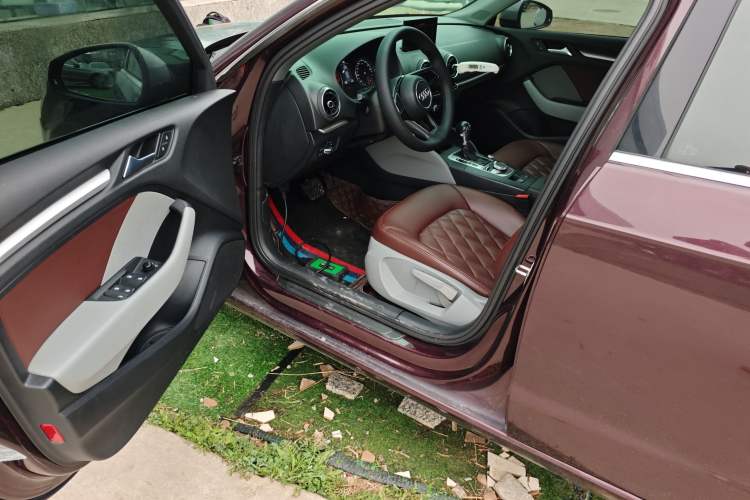 Used Audi A3 2017 Sportback 35 TFSI Ambition Edition
