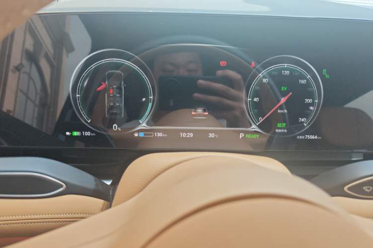 Used VOYAH Dream 2024 PHEV Extended-Range Premium Edition Instrument Cluster