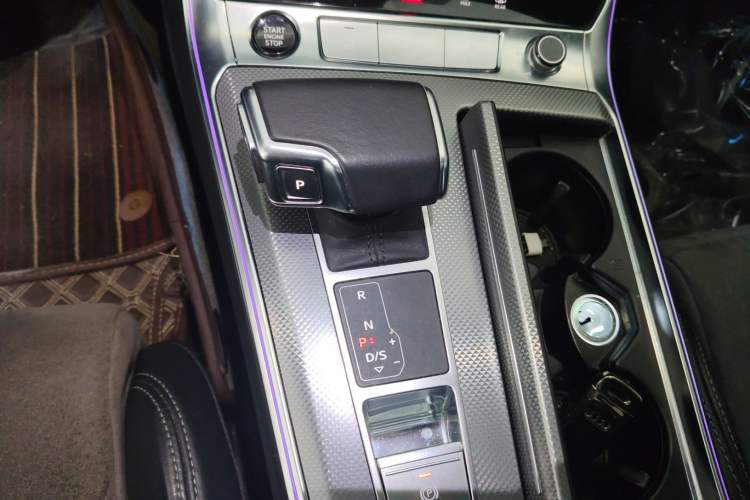 Used Audi A6L 2023 Revised 45 TFSI Prestige Dynamic Edition Gear Lever