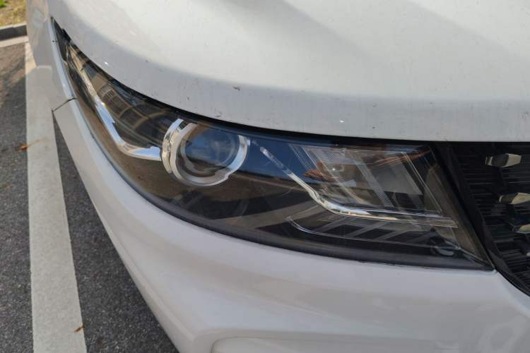Used Dongfeng Fengon ix5 2019 220T CVT ZhiShang Version China VI Standard Right Front Headlight