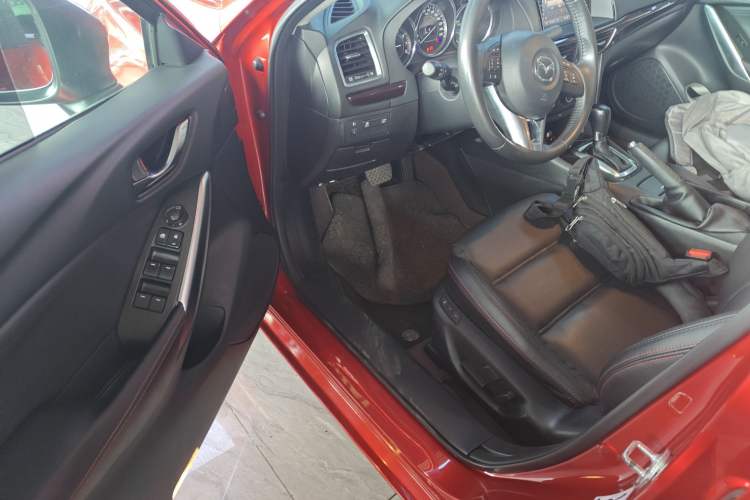 Used Mazda Atenza 2015 2.0L Blue Sky Luxury Edition