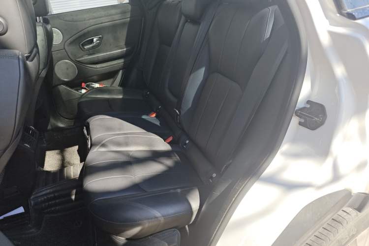 Used Land Rover Range Rover Evoque 2018 240 PS SE Smart Brilliance Edition
