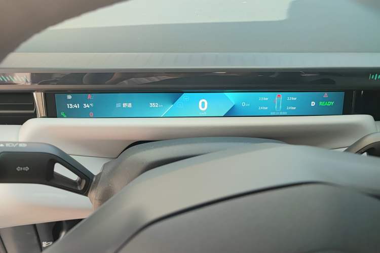 Used Lynk & Co Z10 2025 95 kWh 702 km All-Wheel Drive Intelligent Driving Ultra