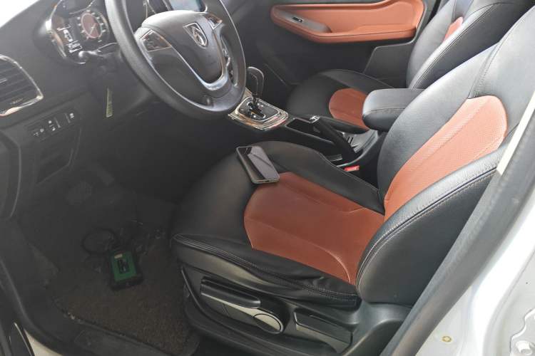 Used Baojun 560 2016 1.8L iAMT Elite Edition
