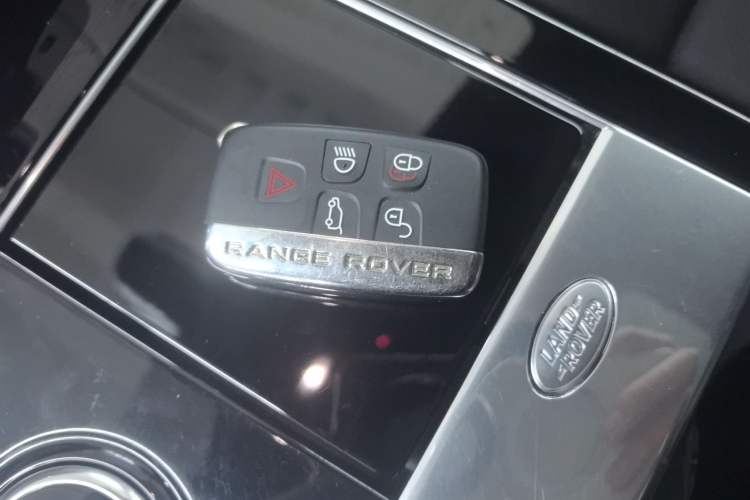 Used Land Rover Range Rover Velar 2018 P380 R-DYNAMIC SE