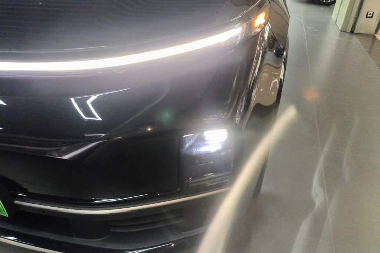 Used Li Auto L9 2025 Ultra Smart Refreshed Edition
