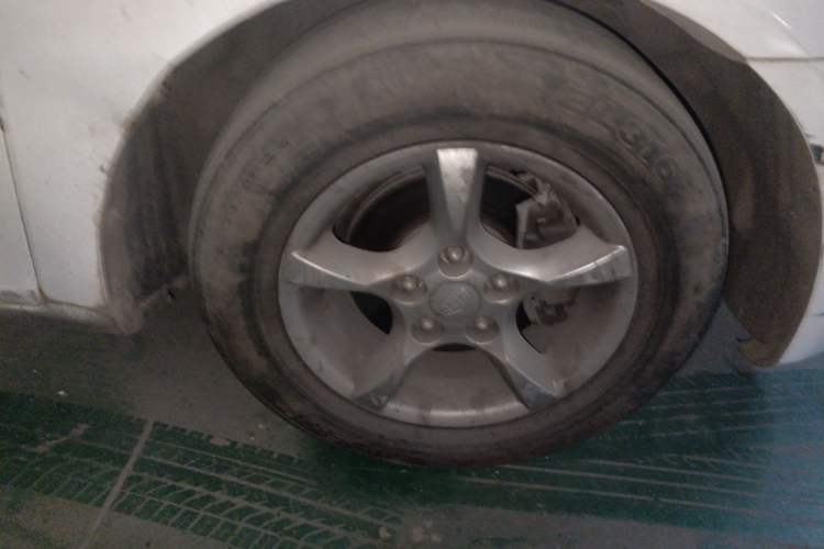 Used Geely Auto Classic Emgrand 2010 Hatchback 1.5L Manual Luxury Model