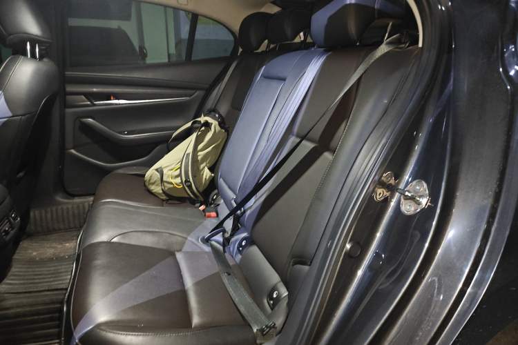 Used Mazda 3 Axela 2021 2.0L Automatic Zhiya Edition Left Rear Seat