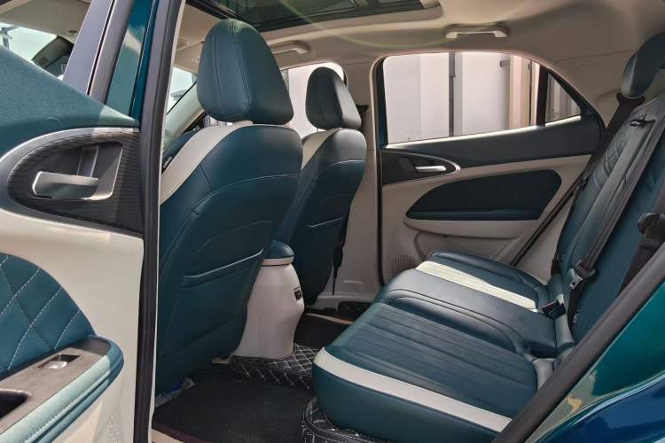 Used ORA Good Cat 2022 400km Standard Range Luxury Version Lithium Iron Phosphate