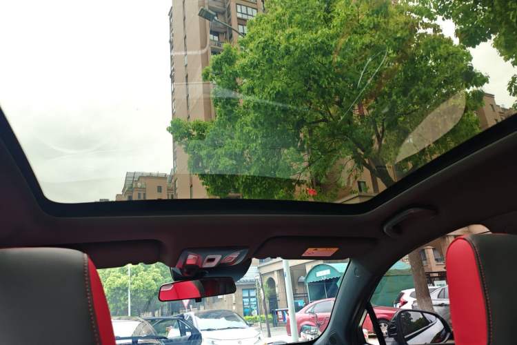 Used CHANGAN UNI-T 2020 1.5T Prestige Version Headliner