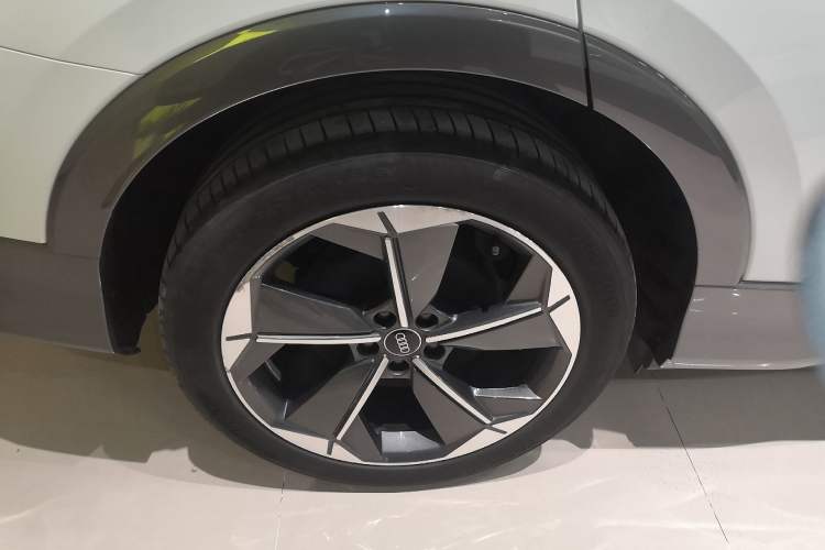 Used Audi Q5 e-tron 2022 40 e-tron Starry Edition Luxury Package
