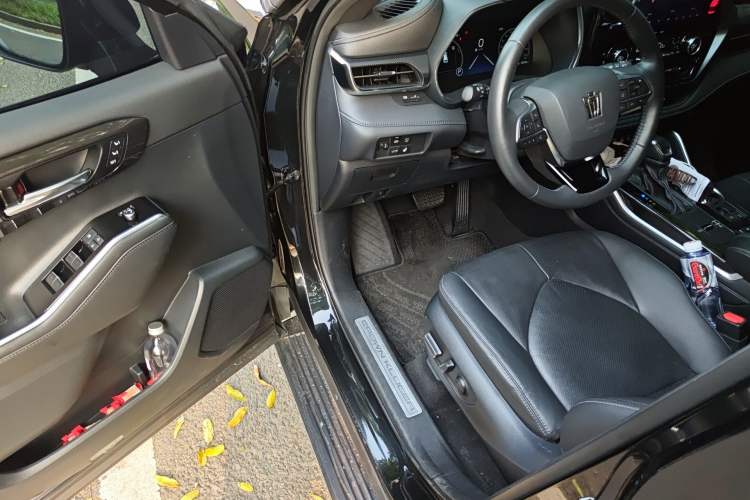 Used Toyota Crown Kluger 2023 2.5L HEV Four-Wheel Drive Flagship Edition
