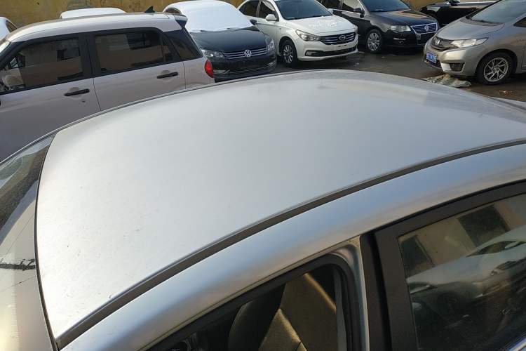 Used Zotye Z300 2014 New Vision 1.5L Manual Luxury Model