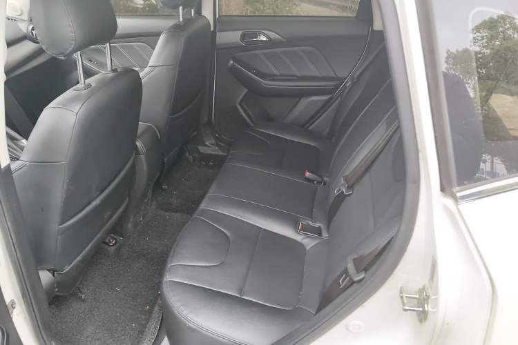 Used BAIC Changhe Q35 2018 1.5L Automatic Cool Edition Left Rear Seat