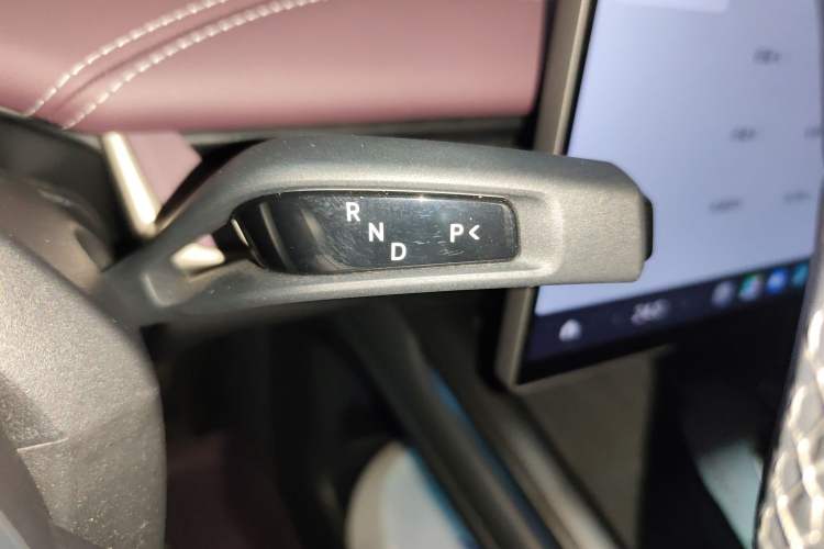 Used Xiaomi Auto SU7 2024 Rear-Drive Long-Range Intelligent Driving Version
