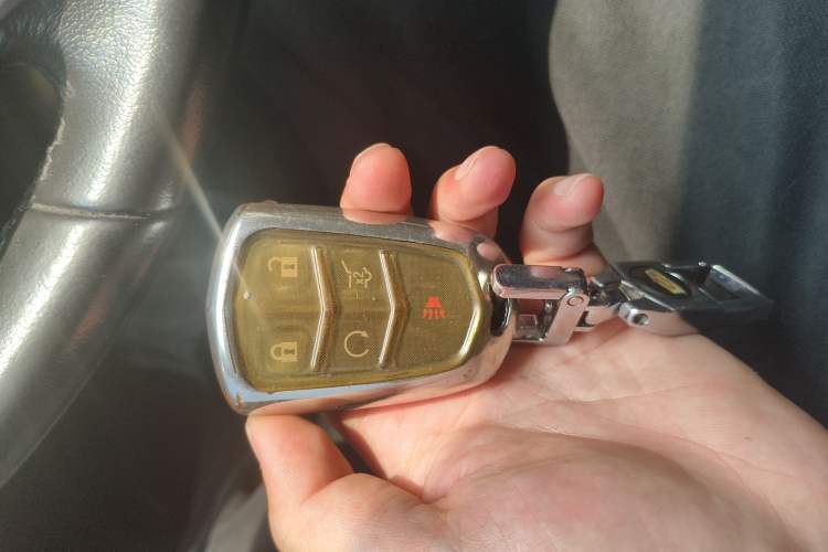 Used Cadillac XT5 2018 25T Luxury Model Interior 1