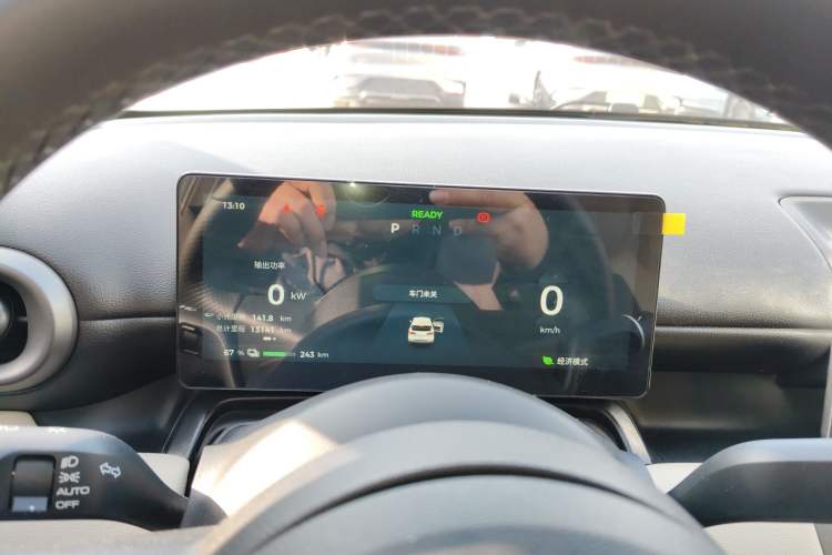 Used Wuling Bingo PLUS 2024 401 km Flagship Edition Four-Seater Version
