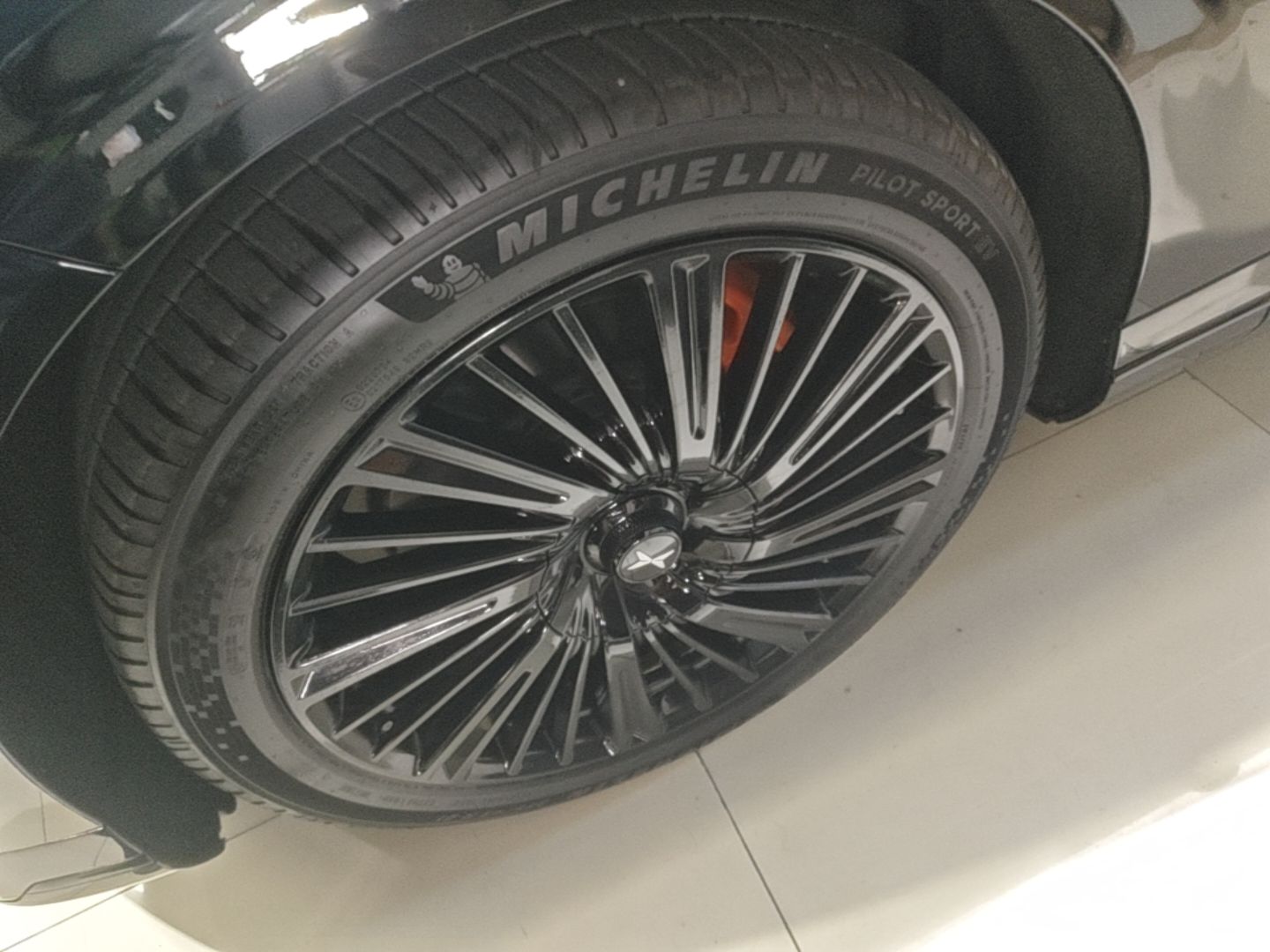 XPeng G9 2025 725 with Ultra-Long Range Max — снимка 10