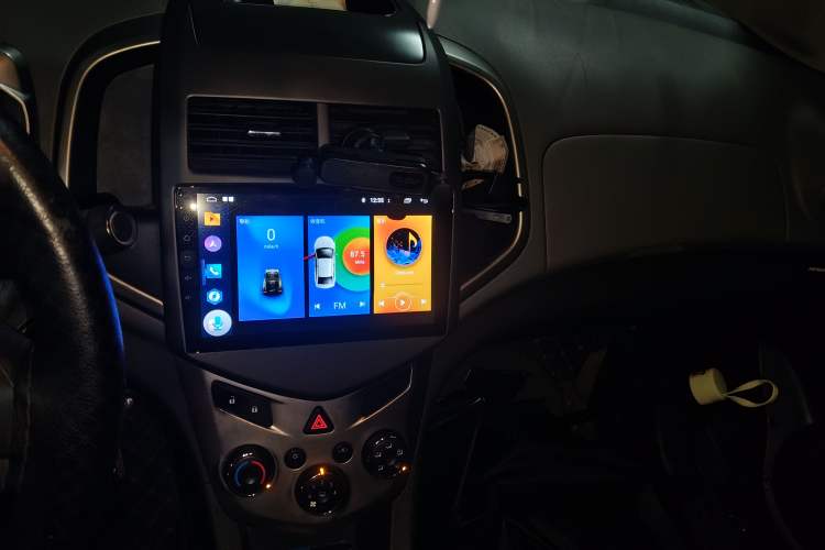 Used Chevrolet Aveo Sonic 2011 Sedan 1.4L MT SL