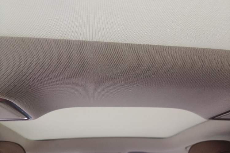 Used Mercedes-Benz C-Class 2015 Facelift C 200 L