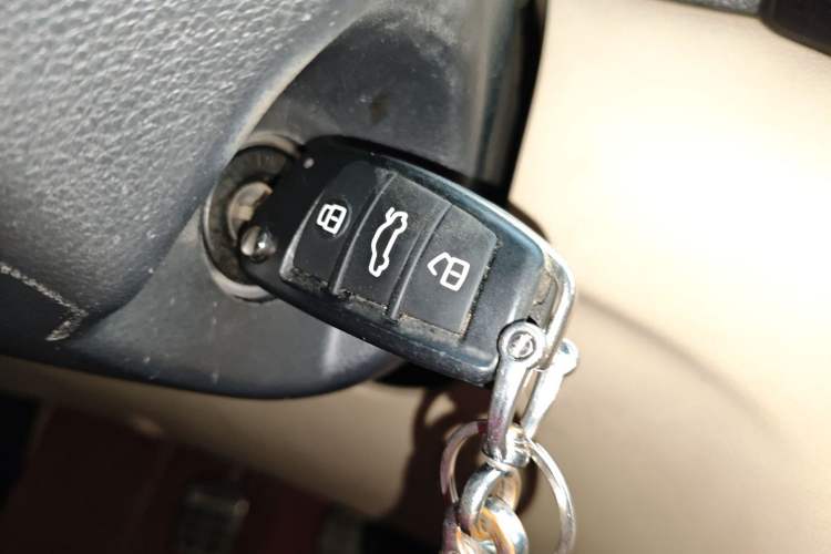 Used Chery E3 2013 1.5L Manual ZhiShang Model
