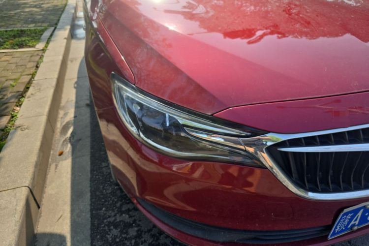 Used Buick GT 2018 18T Automatic Elite Model Right Front Headlight