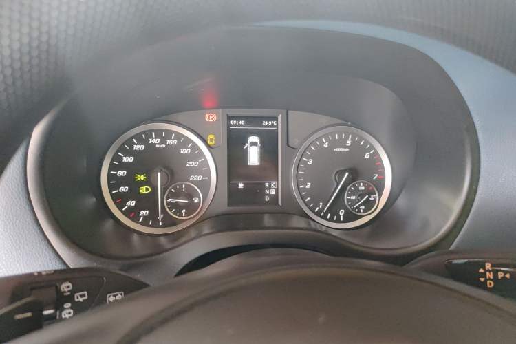 Used Mercedes-Benz Vito 2021 2.0T Elite Version 8 Seats Instrument Cluster